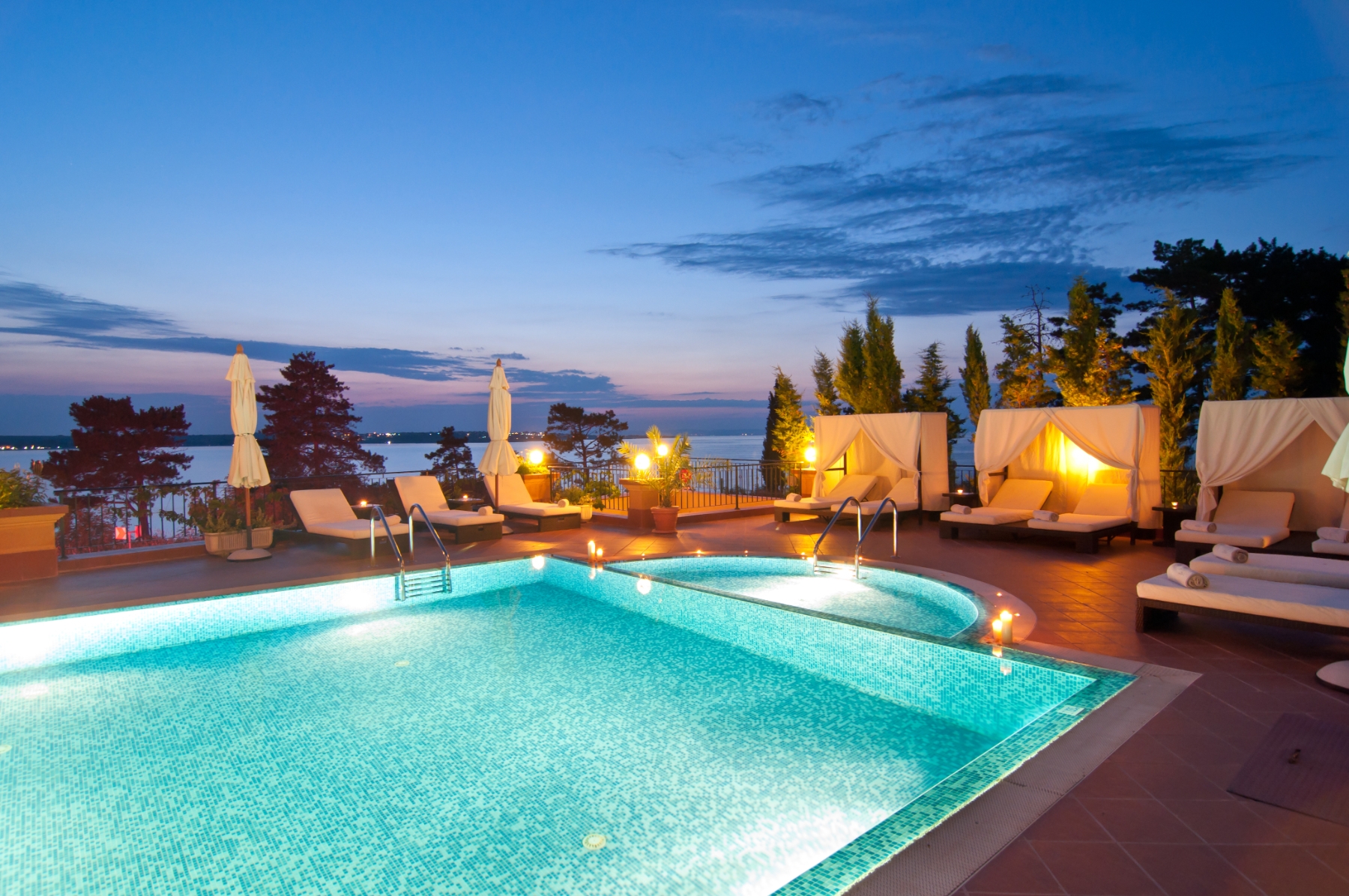 illuminazione notturna piscina illuminazione notturna piscina